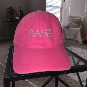 pink “babe” dad hat 💖
